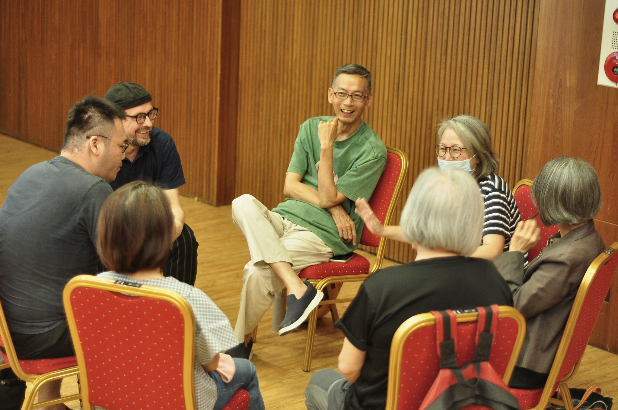 The Philosophy Salon in Full Swing